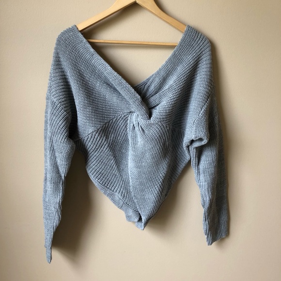 Twist Back Sweater - Picture 4 of 8